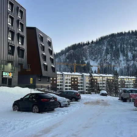 Skylux Apartman1 *